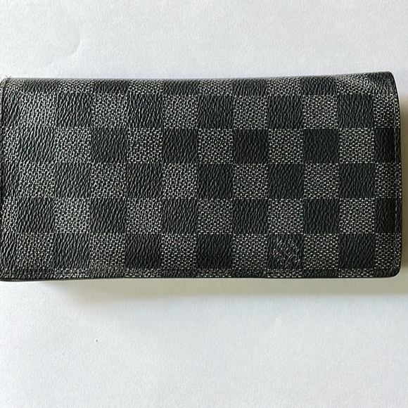 Louis Vuitton Brazza Damier Graphite Yellow Stripe Wallet- FLAWED GEM - Picture 4 of 13
